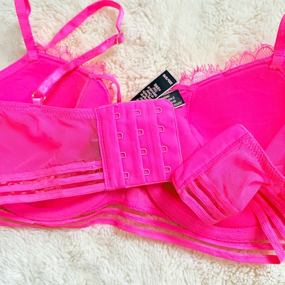 Victoria’s Secret Very Sexy Lined Balconette 32D | Barbiecore Coquette Lace Bra - Picture 8 of 9